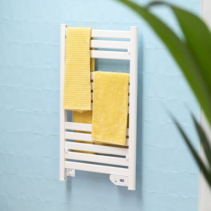 Electric towel racks
